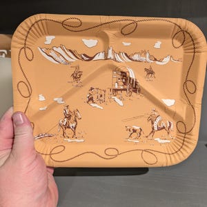 Piatto di carta da cowboy a tema western degli anni '40 e '50 NOS - Vecchio e originale - Piatti divisi per la cena in TV - Per piatto