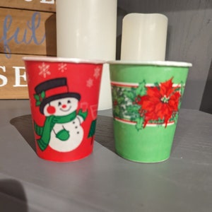 NOS 1970s 1980s Snowmen Snowoman Holly Dixie Cups - Old & Original paper cup for holiday decor Vintage Waxed Cups Hallmark