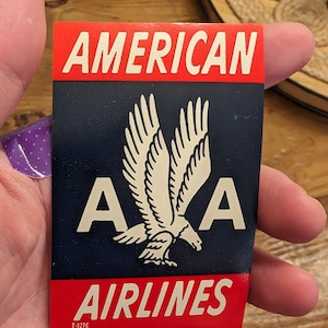 Etichetta gommata American Airlines anni '40 - Vecchia e originale - Adesivo vintage da viaggio o valigia