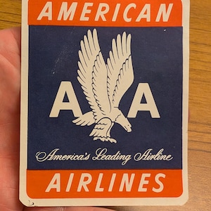 Etichetta gommata American Airlines NOS anni '50 - Vecchia e originale - Decalcomania vintage da viaggio o valigia - Versione Wheaties