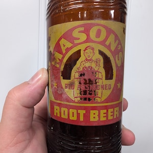 Vintage Mason&#39;s  Root Beer Soda Pop Bottle -  10oz Soda Bottle For Soda Fountain or Kitchen - 1949 Chicago Illinois