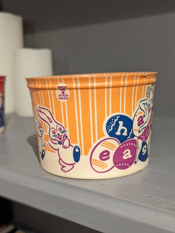 1950s/60's Happy Easter Borden's Cottage Cheese Container Elsie