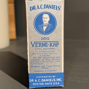 NOS Dr. AC Daniels Boxes.  Dog Vermi-Kap 1930s 1940s 1950s  Old and Original Boston Massachusetts