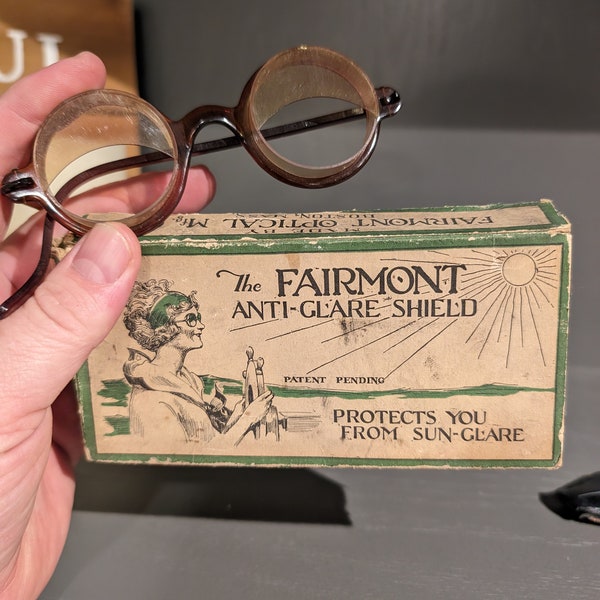 Vintage 1920s Fairmont Anti Glare Driving  Goggles - Driving Google's Company - Old & Original Automoblia