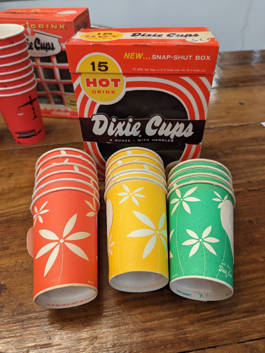 NOS 1950's Star Flower Dixie Cup Brand - Old & Original