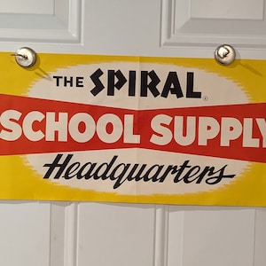 Original Vintage 1940er 50er Jahre Spiralblock Schulbedarf Schaufenster Display Poster – alter Bürobedarf