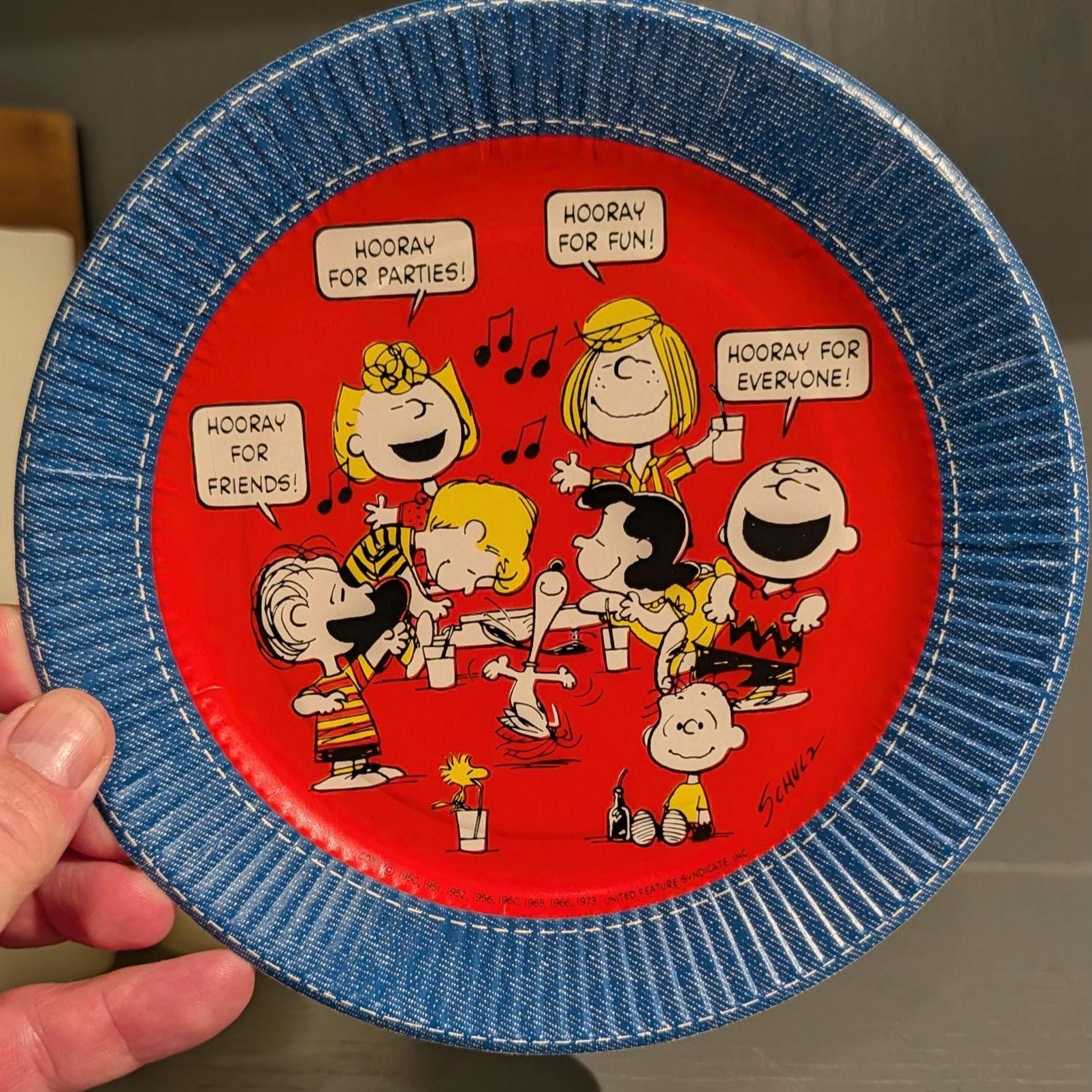 Vintage Peanuts Plates - Etsy