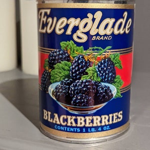 1940&#39;s Everglades Blackberries Pie Filling can label on can Original Vintage Valley Canning, Carnation, Washington