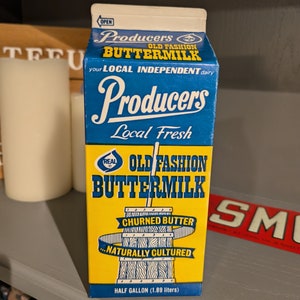 Années 80, Hopalong Cassidy, producteurs de lait, babeurre à l'ancienne, lait de vache, lait ciré en carton ou contenant d'une pinte de Fresno, Californie