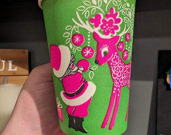 NOS 1960's Reindeer Santa Claus -like Dixie Cups - Old & Original paper cup for holiday decor 9 ounces - MCM Hot Pink