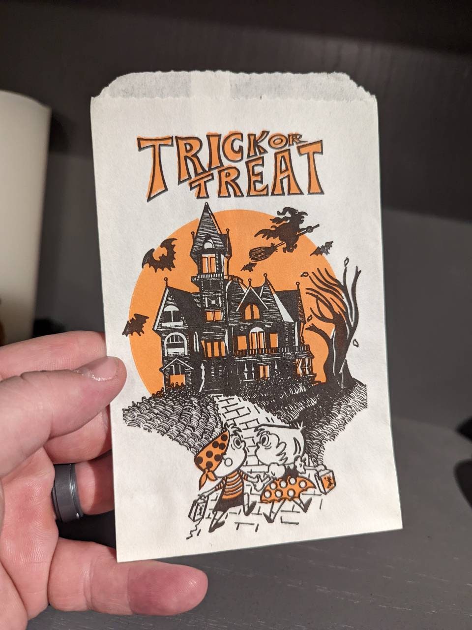 Halloween雑貨★まとめ売り【ヴィンテージ】ストラップ・バッグ・置き物など il_fullxfull.4314064644_mxfk.jpg