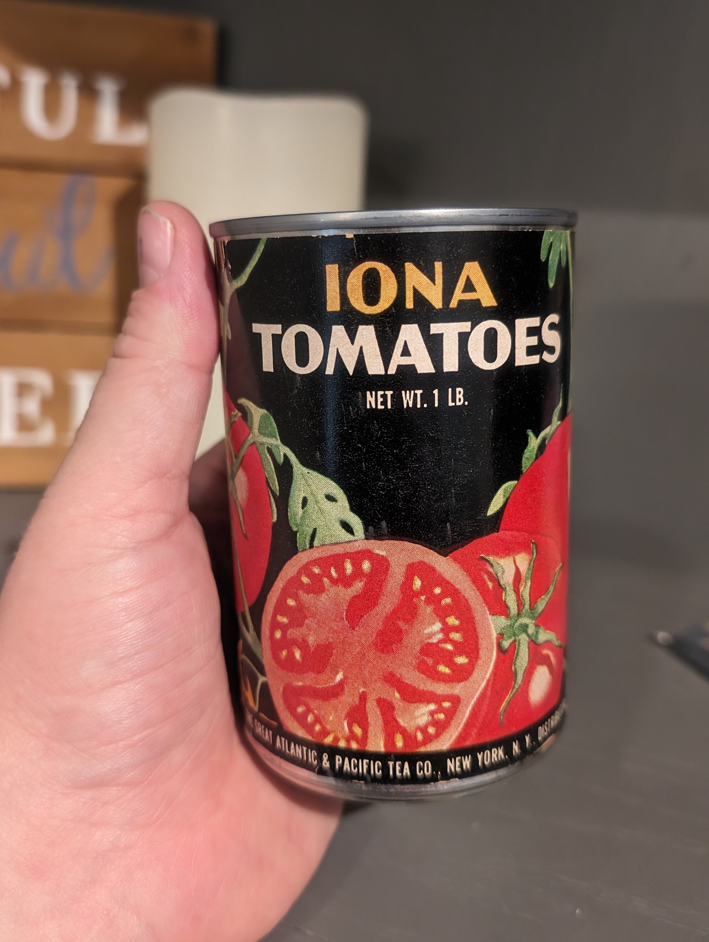 1940's A&P IONA Brand Tomatoes Great Atlantic Pacific  Filling can label on can Original Vintage New York, New York