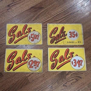 Letrero de venta original de color amarillo y rojo de los años 40, letrero vintage con precio de tienda: 35, 3,47, 5,97 y 2,97