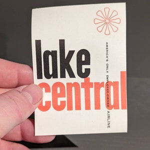 Lake Central Airlines Mod anni '60 - Etichetta gommata Great Lakes - Vecchia e originale - Adesivo vintage da viaggio o valigia