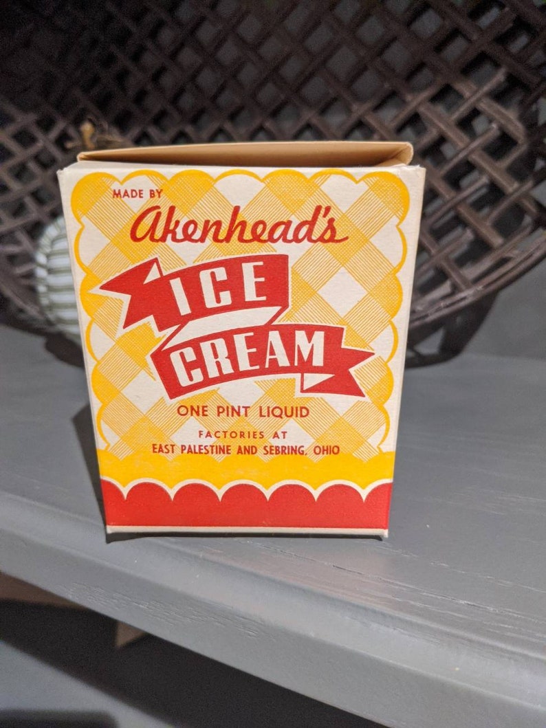 NOS 1950's Arkenhead's Ice Cream Ice Cream Container Retro Pint East Palestine and Sebring Ohio image 1