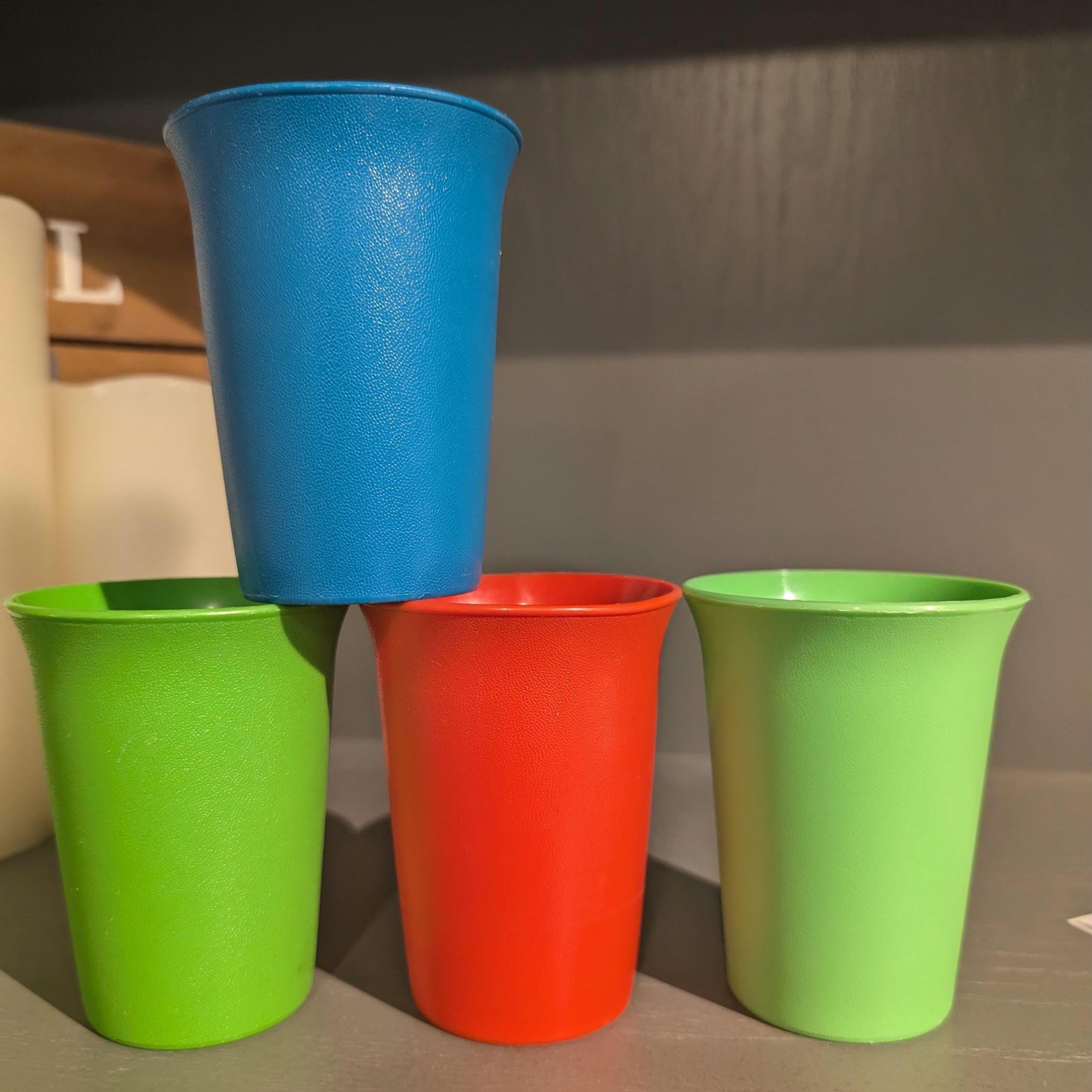 Lot De Bols Et Tasse En Plastique Rouge Tupperware Vintage – Idéal Pour Camping Et Pique-nique