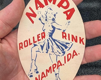 Pista de patinaje Nampa Roller Rink, Nampa, Idaho, década de 1940. Calcomanía usada para patinaje sobre ruedas - Antigua y original - Calcomanía vintage para viajes o maletas.
