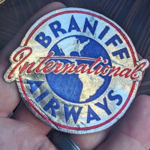 Etichetta gommata anni '50 della compagnia aerea Braniff International Airways, Great Lakes to Gulf - Vecchia e originale - Decalcomania vintage per viaggio o valigia