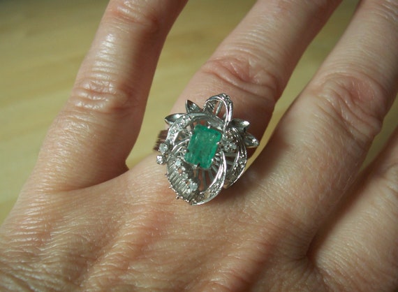 Vintage Natural Emerald and Diamond Cocktail Ring… - image 9