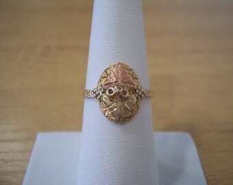 Vintage Black Hils Gold Ring Tri Color Gold Grapes and Leaves
