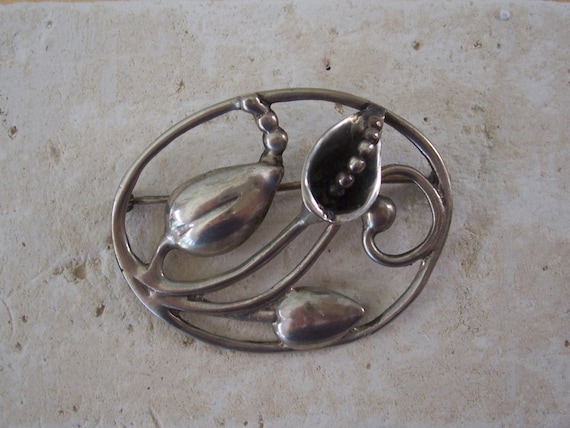 Big Beautiful Vintage Lily Brooch in Sterling Silver - Etsy