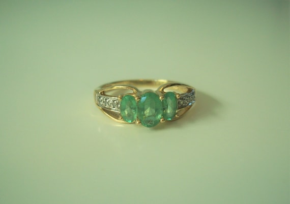 Vintage Natural 3 Stone Emerald and Diamond Ring … - image 1