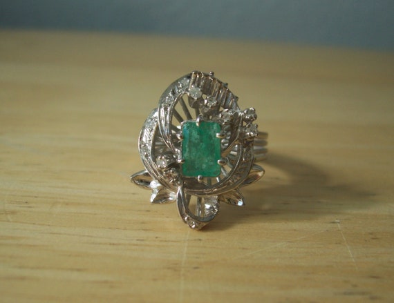 Vintage Natural Emerald and Diamond Cocktail Ring… - image 6