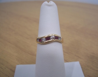 Vintage Natural Ruby and Diamond Wave Band Ring in 14kt yellow Gold