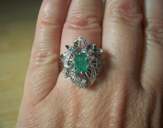 Vintage Natural Emerald and Diamond Cocktail Ring… - image 8