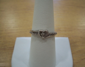 Vintage Heart Diamond Accent Ring in Sterling Silver