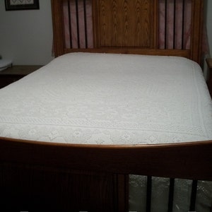 Vintage Chenille Queen Bedspread 106"X92" Cotton White Floral Abstract Fringe #1714