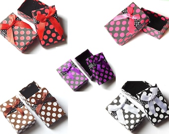 Gift box jewelry for necklaces/rings/earrings with foam board