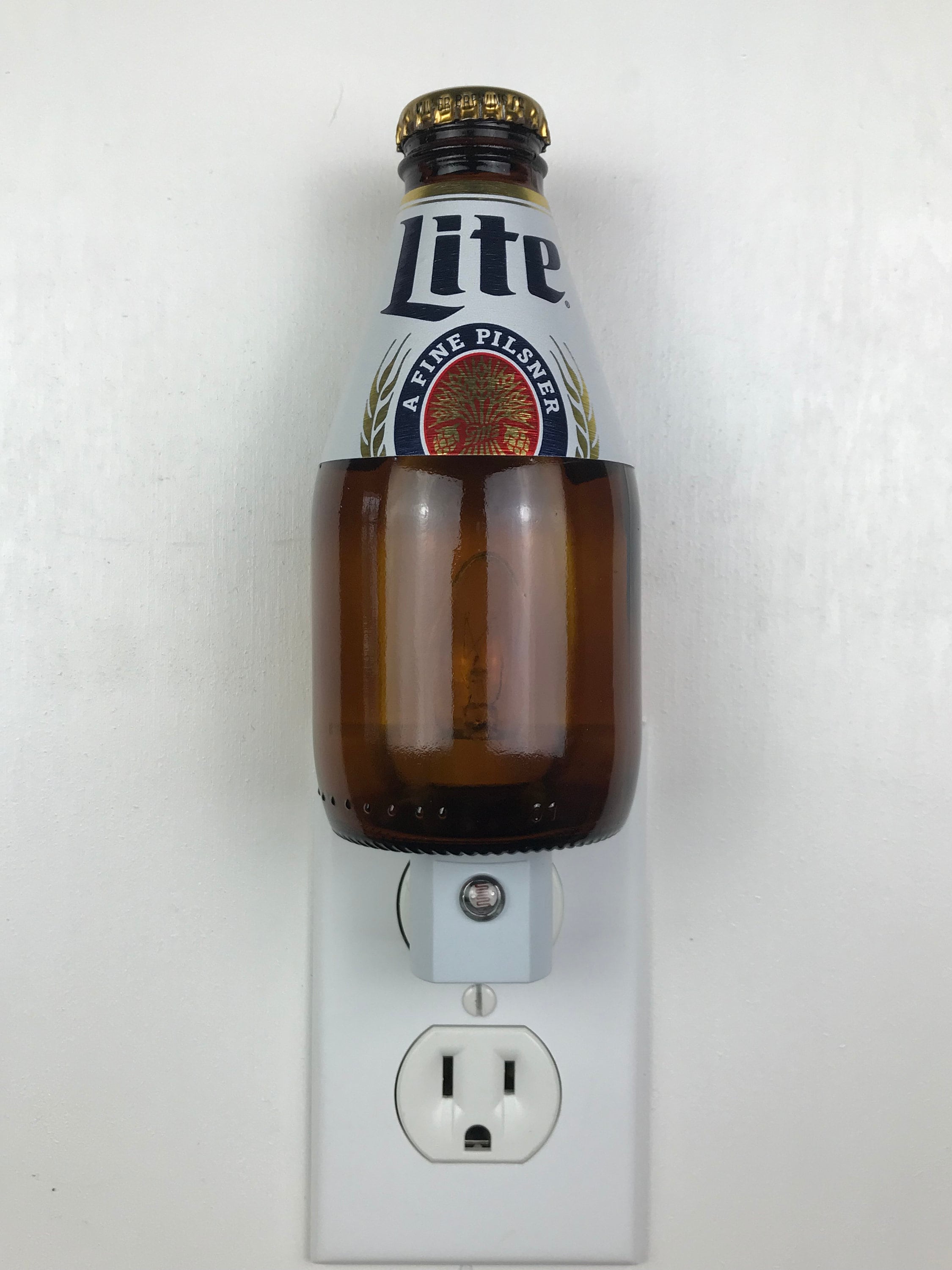 MILLER LITE BEER VORTEX BOTTLE METAL SIGN