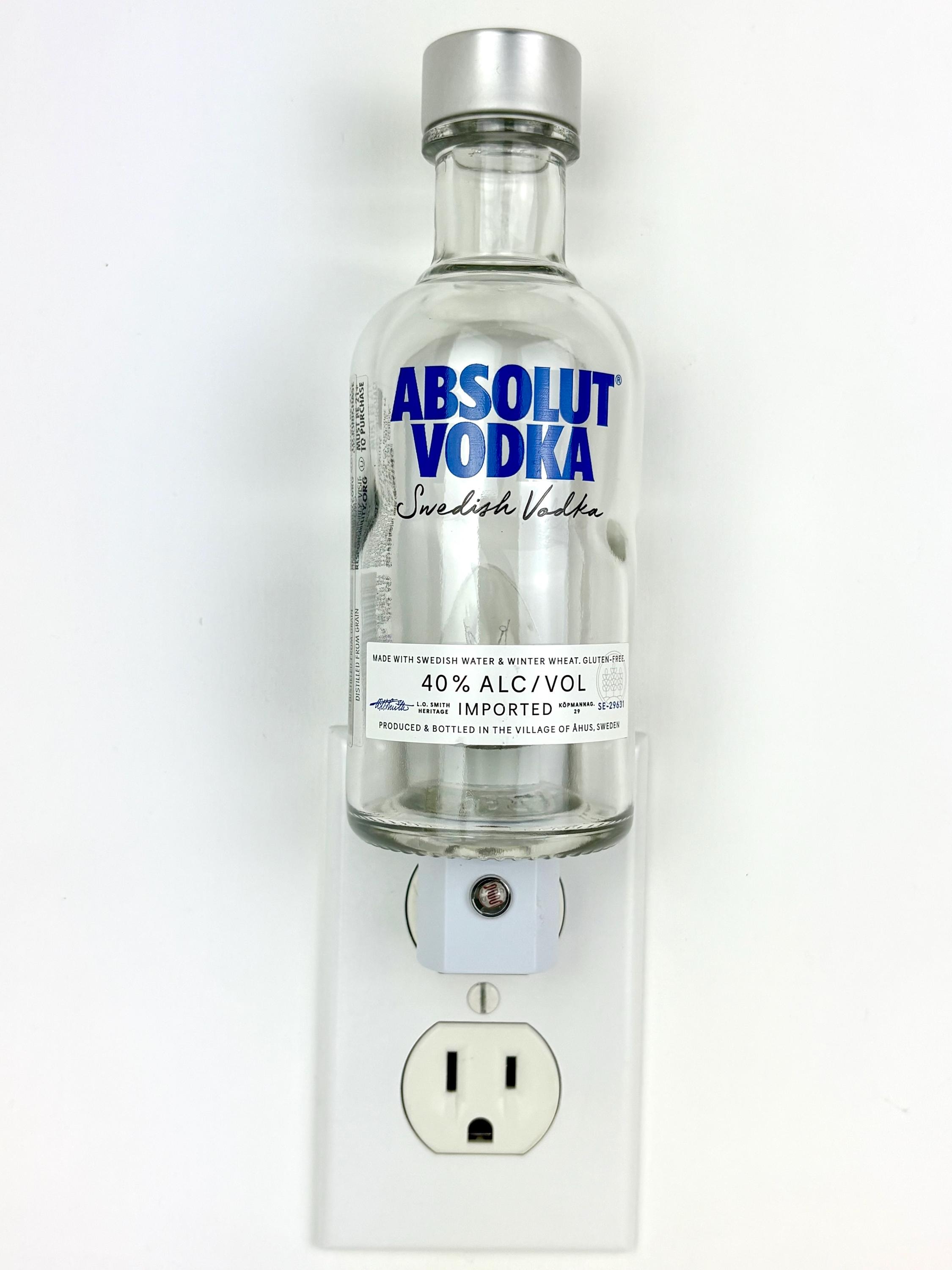ABSOLUT VODKA Swedish Vodka clockガラス瓶時計 Absolut Vodka 200ml. Glass Bottle Night Light - Etsy