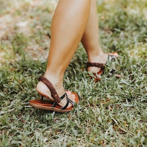 Braune Flip Flop Back Straps / Schuhzubehör - Erwachsene und Kinder für Sommerferien und Alltag!