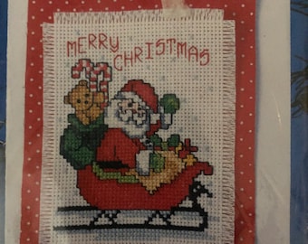 Design Works Crafts - Merry Christmas Santa Sleigh - Counted Cross Stitch Greetings Kit NIP #5853 ***Free Shipping***