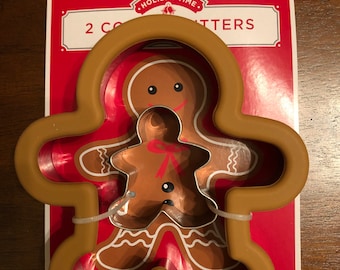 Holiday Time - Brand NEW 2 Gingerbread Cookie Cutters - 1 Small, 1 Large ***Free Shipping***