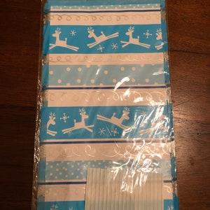 Printed - 20 pcs. Cello Treat Sacks Reindeer and Snowflakes ***Free Shipping***
