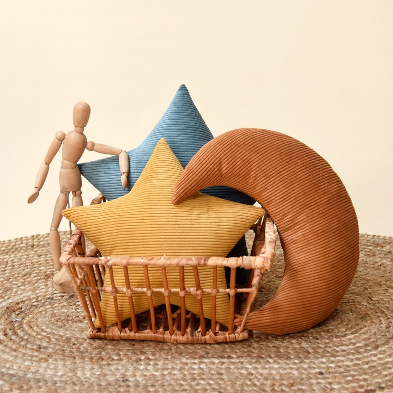 Star and moon shaped pillows in bright, boho colors: mustard, terra-cotta and dusty blue. Made out of thick and very soft corduroy. They fit in bohemian room.