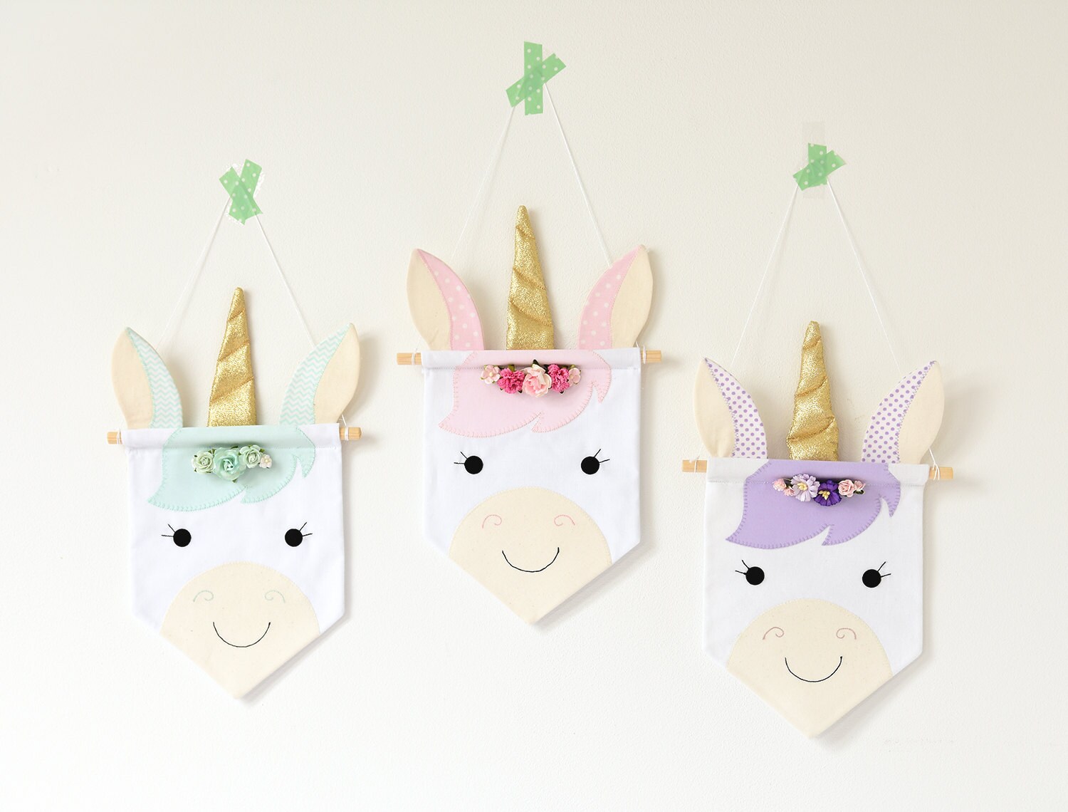 Licorne Corne Bannière Tenture Murale Drapeau Toile Mur Personnalisée Licorne Pépinière Wall Decor F