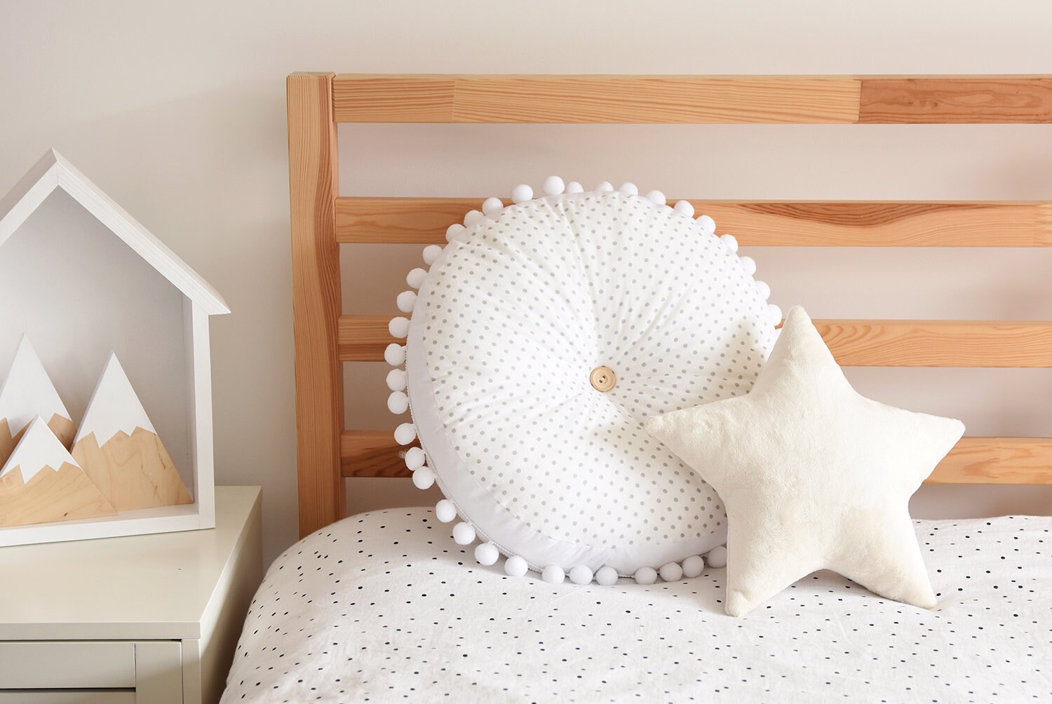 Coussin Enfants Coussin Jeter Oreiller Rond Pom Pom Oreiller Décoratif Décor de Chambre La Pépinière