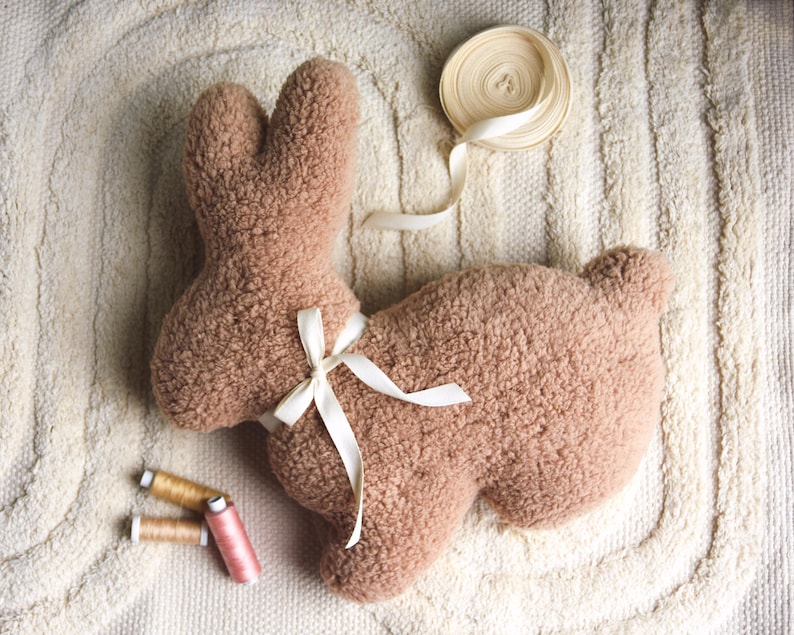 Bunny with bow, bunny pattern