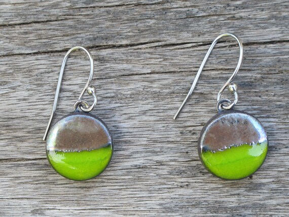 Boucles D’oreilles En Pierre Verte Anis Sur Métal Sans Nickel – Référence N°2004