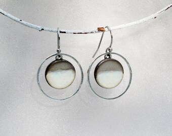 Circle ceramic earrings pearly white color and silver, surgical steel hooks, minimalist earrings handmade in France.