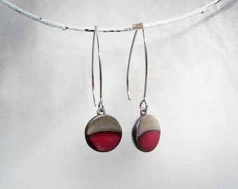 Long ceramic earrings. Red charm and surgical steel hooks. Minimalist earrings handmade in France.