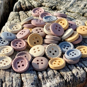 Wooden Buttons, mixed colours - 15mm,  6/8 inch Sustainable, Natural Buttons - pack of 20,