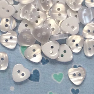 Heart Shaped White Buttons, Pearl effect - 10mm 4/8 inch,  - pack of 20, Hearts Design