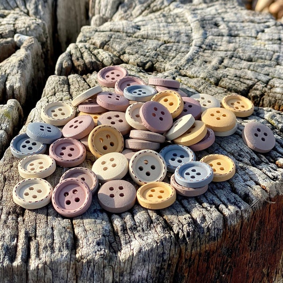 Wooden Buttons, mixed colours - 15mm,  6/8 inch Sustainable, Natural Buttons - pack of 10,