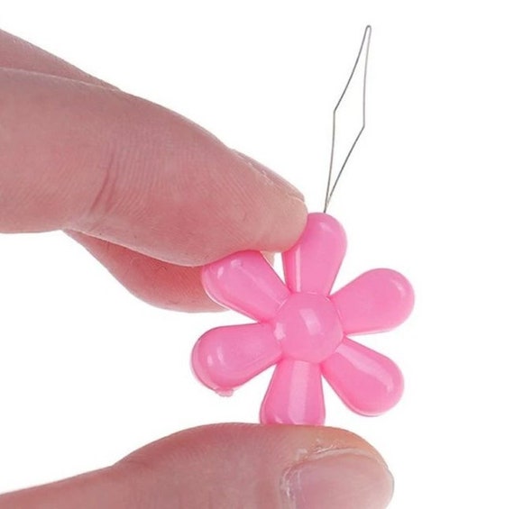 4 x Needle Threader with wire loop for Sewing, Embroidery, Sewing Machine - Simple Fast Threader - Flower Shape, Pack of 4