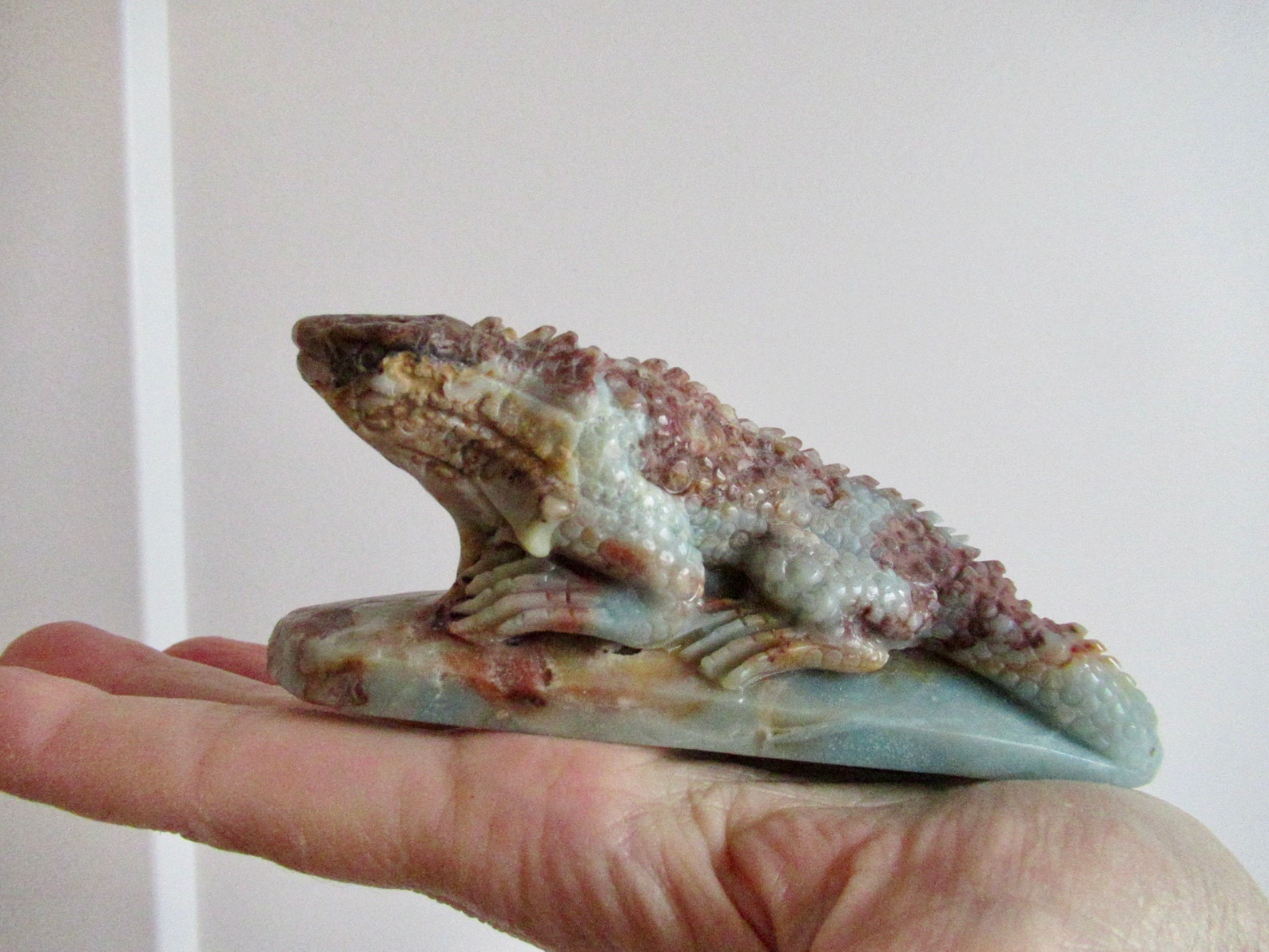 crystal lizard light